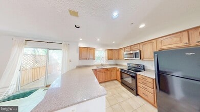 3038 Finsel Ct in Olney, MD - Foto de edificio - Building Photo