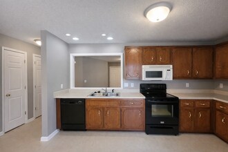 3259 N Senseney Cir in Clarksville, TN - Building Photo - Building Photo