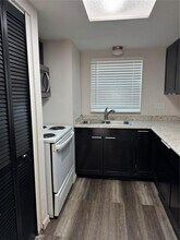2541 Myrtle Ave in Sanford, FL - Building Photo - Building Photo