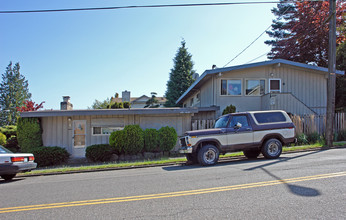 8359 9th Ave NW in Seattle, WA - Building Photo - Building Photo