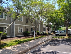 600 Reusens Rd, Unit M136 in Lynchburg, VA - Building Photo