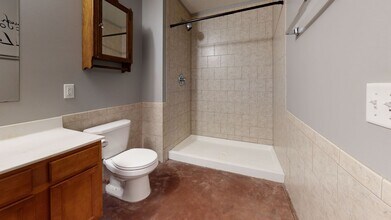 1015 7th St SE in Minneapolis, MN - Building Photo - Building Photo