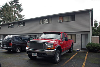 19300-19308 SE River Rd in Gladstone, OR - Foto de edificio - Building Photo