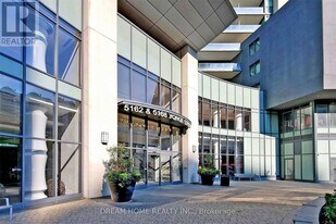 5162 Yonge St in Toronto, ON - Building Photo