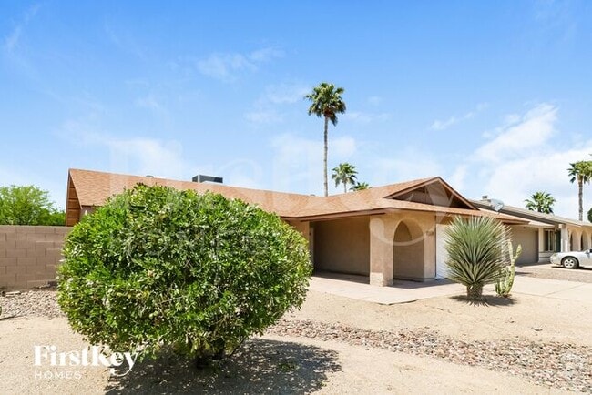 17824 N 57th Dr in Glendale, AZ - Building Photo - Building Photo