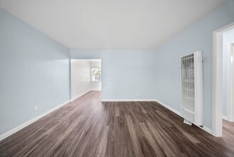 1577 Pine Ave, Unit 03 in Long Beach, CA - Building Photo - Building Photo