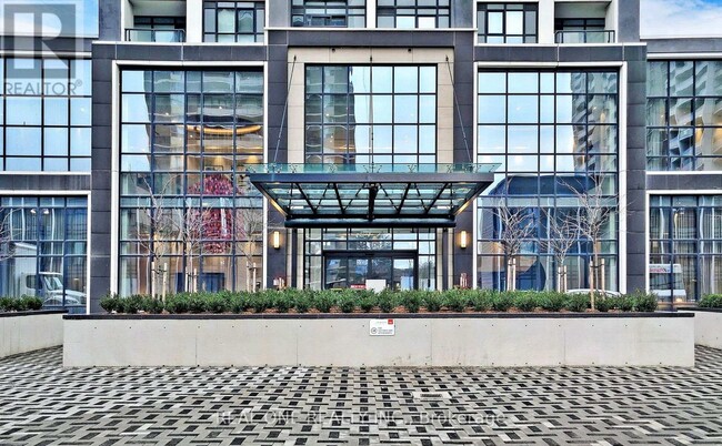 7-1717 Mabelle Ave in Toronto, ON - Building Photo - Building Photo