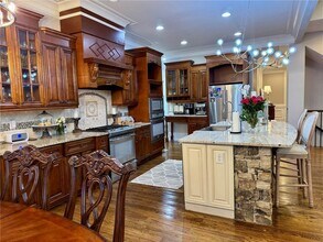 802 Jamont Cir in Alpharetta, GA - Building Photo - Building Photo