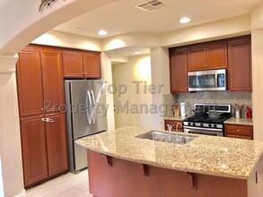 4924 Ivy Leaf Springs Rd in San Ramon, CA - Building Photo - Building Photo