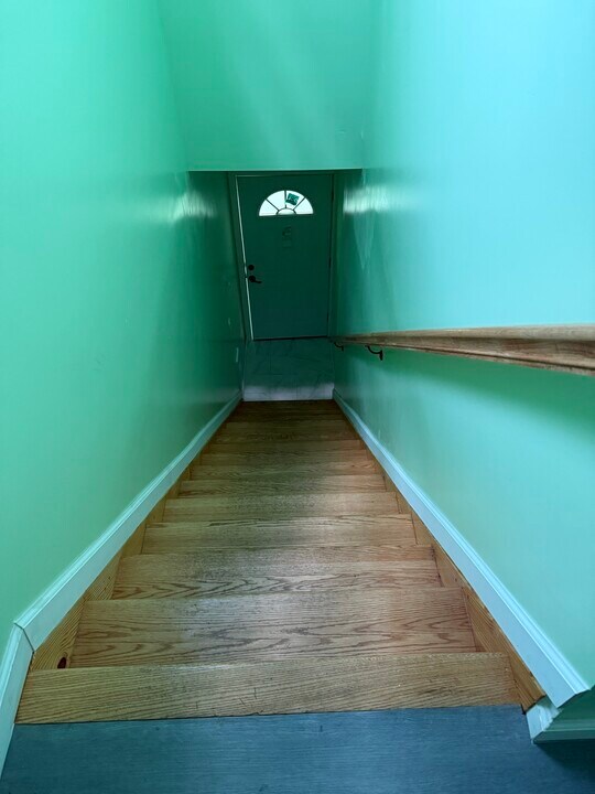 1101 Castle Hill Ave in Bronx, NY - Building Photo