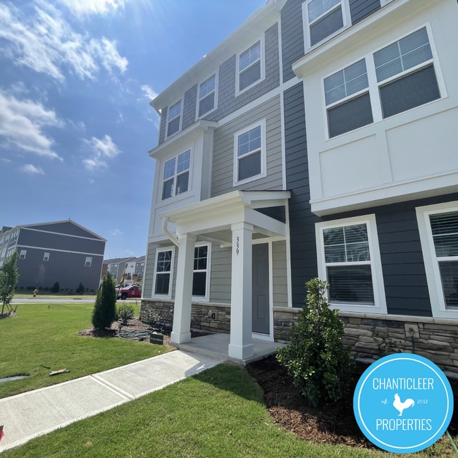 339 Deercroft Dr in Apex, NC - Building Photo - Building Photo