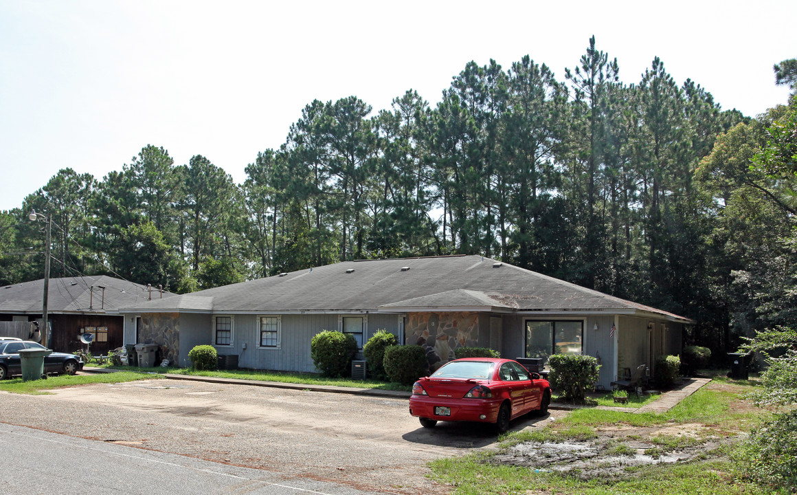 200 Crow Rd in Pensacola, FL - Building Photo