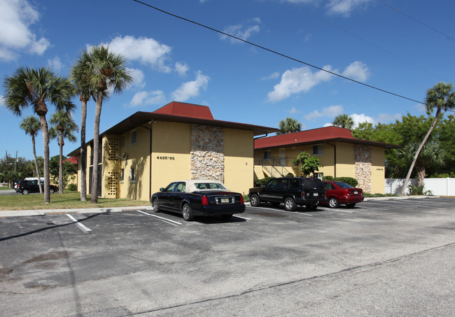 Charlotte Harbor Apartments in Port Charlotte, FL - Building Photo - Building Photo