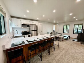 41 Ridgecrest Dr in Mammoth Lakes, CA - Building Photo - Building Photo