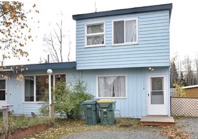 property at 3904 Lois Dr