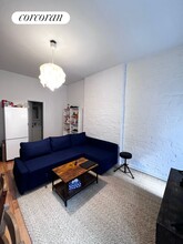 48 W 55th St in New York, NY - Building Photo - Building Photo