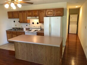 800 John Exum Pkwy, Unit 3 in Johnson City, TN - Foto de edificio - Building Photo
