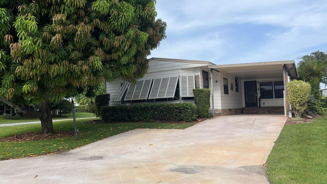 7761 SE Shenandoah Dr in Hobe Sound, FL - Building Photo