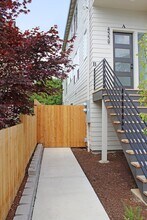 4563-4563 N Borthwick Ave in Portland, OR - Building Photo - Building Photo