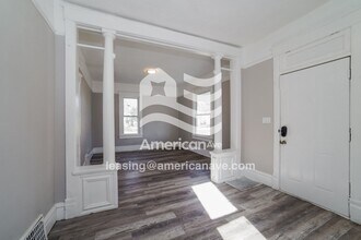 1725 N Gale Ave in Peoria, IL - Foto de edificio - Building Photo