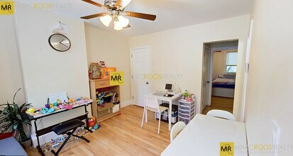 48 Cameron Ave, Unit 2 in Somerville, MA - Foto de edificio - Building Photo