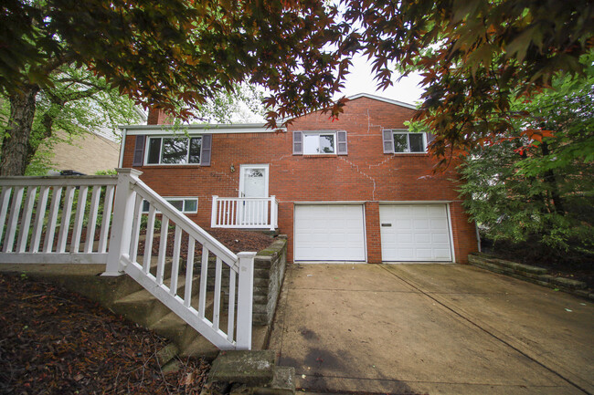 property at 5475 California Ave