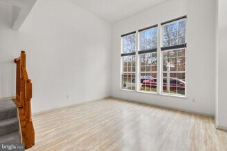 12250 Open View Ln in Kettering, MD - Building Photo - Building Photo