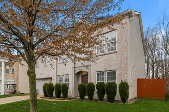 432 Legacy Blvd in Greenwood, IN - Building Photo - Building Photo