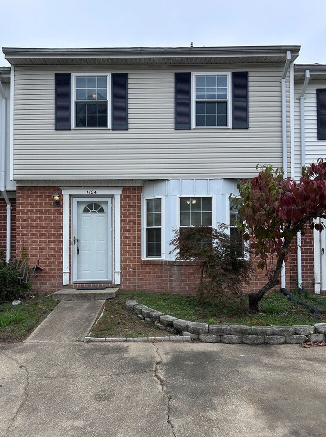 property at 1104 Clear Springs Rd