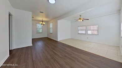 3325 Claremont Rd in Jacksonville, FL - Building Photo - Building Photo