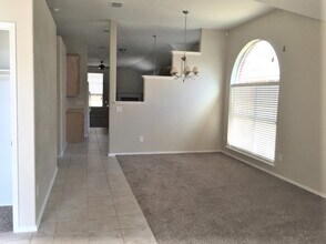 8963 River Falls Dr in Fort Worth, TX - Building Photo - Building Photo