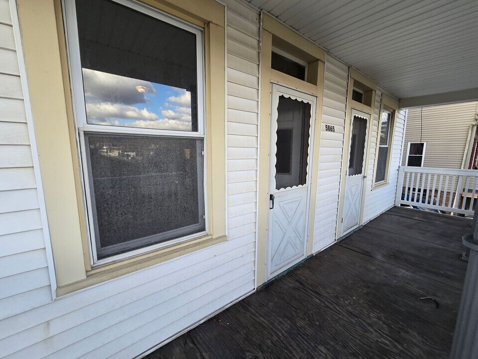 5865-5867-5867 Madison Ave in Export, PA - Building Photo