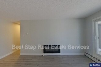 10837-10117 117 St NW in Edmonton, AB - Building Photo - Building Photo
