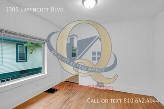 1305 Lippincott Blvd in Flint, MI - Building Photo - Building Photo