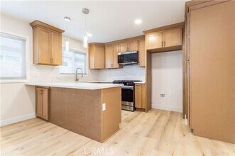 9320 Rhea Ave in Los Angeles, CA - Building Photo - Building Photo