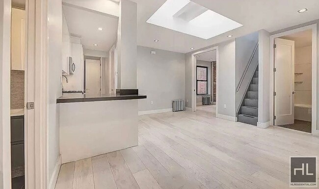 Stanton Street, Unit 6G