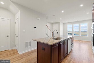 22395 Claude Moore Dr in Ashburn, VA - Building Photo - Building Photo