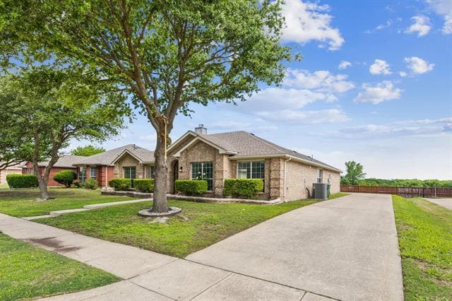 549 Seminole Trail in Murphy, TX - Building Photo - Building Photo