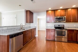 409 Pyracantha Dr in Holly Springs, NC - Building Photo - Building Photo