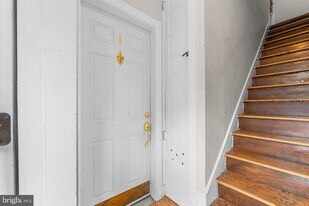 550 Hobart Pl NW in Washington, DC - Building Photo