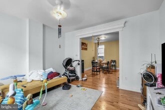 443 Emily St in Philadelphia, PA - Building Photo - Building Photo