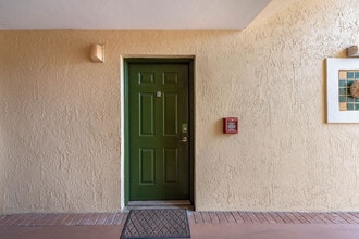 160 Yacht Club Way in Hypoluxo, FL - Building Photo - Building Photo