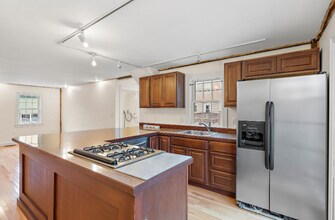 35 Water St in Concord, MA - Foto de edificio - Building Photo