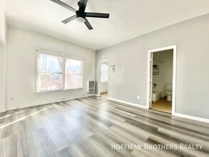 1416 W Olympic Blvd, Unit 35 in Los Angeles, CA - Foto de edificio - Building Photo