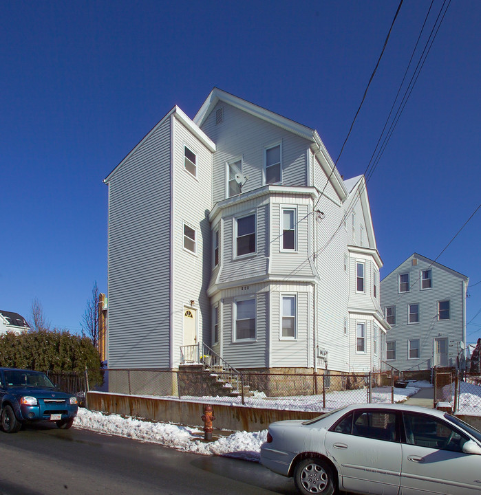 141-145 Tremont St in Fall River, MA - Building Photo