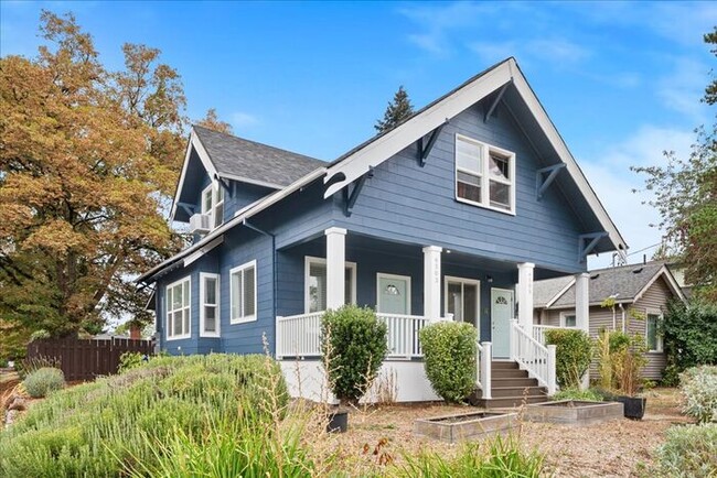 6505 SE Carlton St in Portland, OR - Building Photo - Building Photo