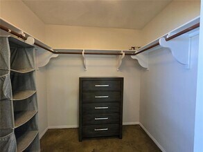 8801 Slayton Dr in Austin, TX - Building Photo - Building Photo