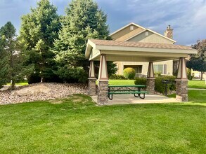 1562 W 10 S in Pleasant Grove, UT - Foto de edificio - Building Photo