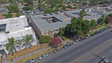 Chateau 8924 Van Nuys Apartments, LLC in Panorama City, CA - Building Photo - Building Photo