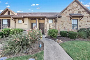 3320 General Pkwy in College Station, TX - Building Photo